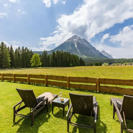 Karwendel Berglodge Appartement Leutasch