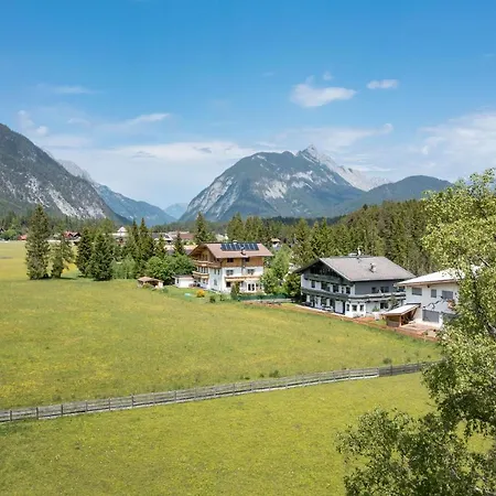 Karwendel Berglodge