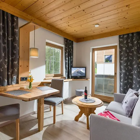 Apartmán Karwendel Berglodge Leutasch